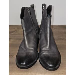Clarks leather ankle boots ladies size 7M distressed gray low heel